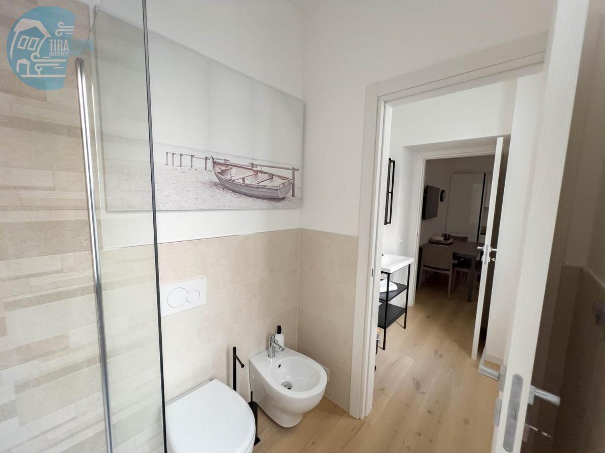 Apartament Piazza Della Borsa 3C Tirabora Short Rent Triest Zewnętrze zdjęcie
