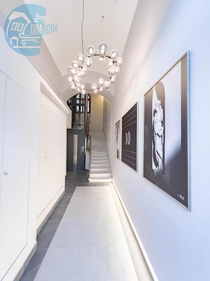 Apartament Piazza Della Borsa 3C Tirabora Short Rent Triest Zewnętrze zdjęcie