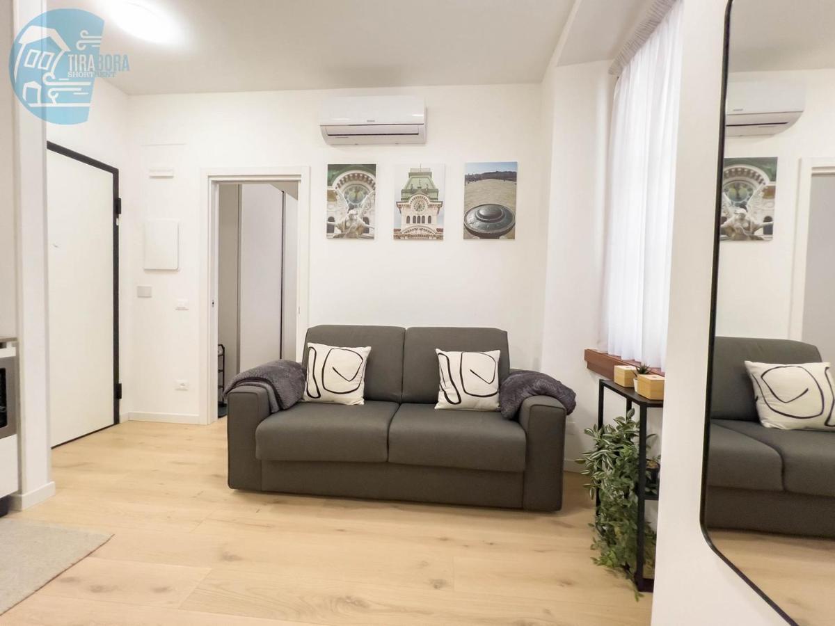 Apartament Piazza Della Borsa 3C Tirabora Short Rent Triest Zewnętrze zdjęcie