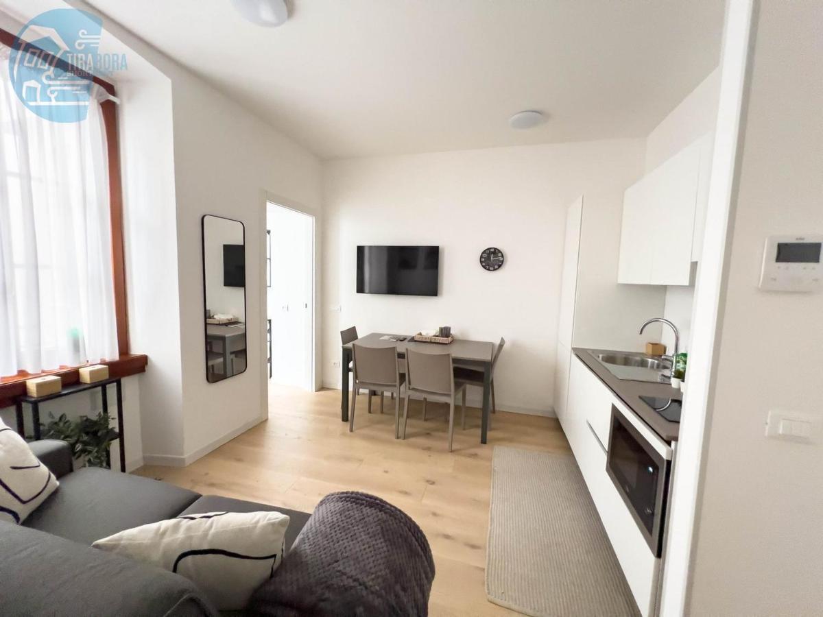Apartament Piazza Della Borsa 3C Tirabora Short Rent Triest Zewnętrze zdjęcie
