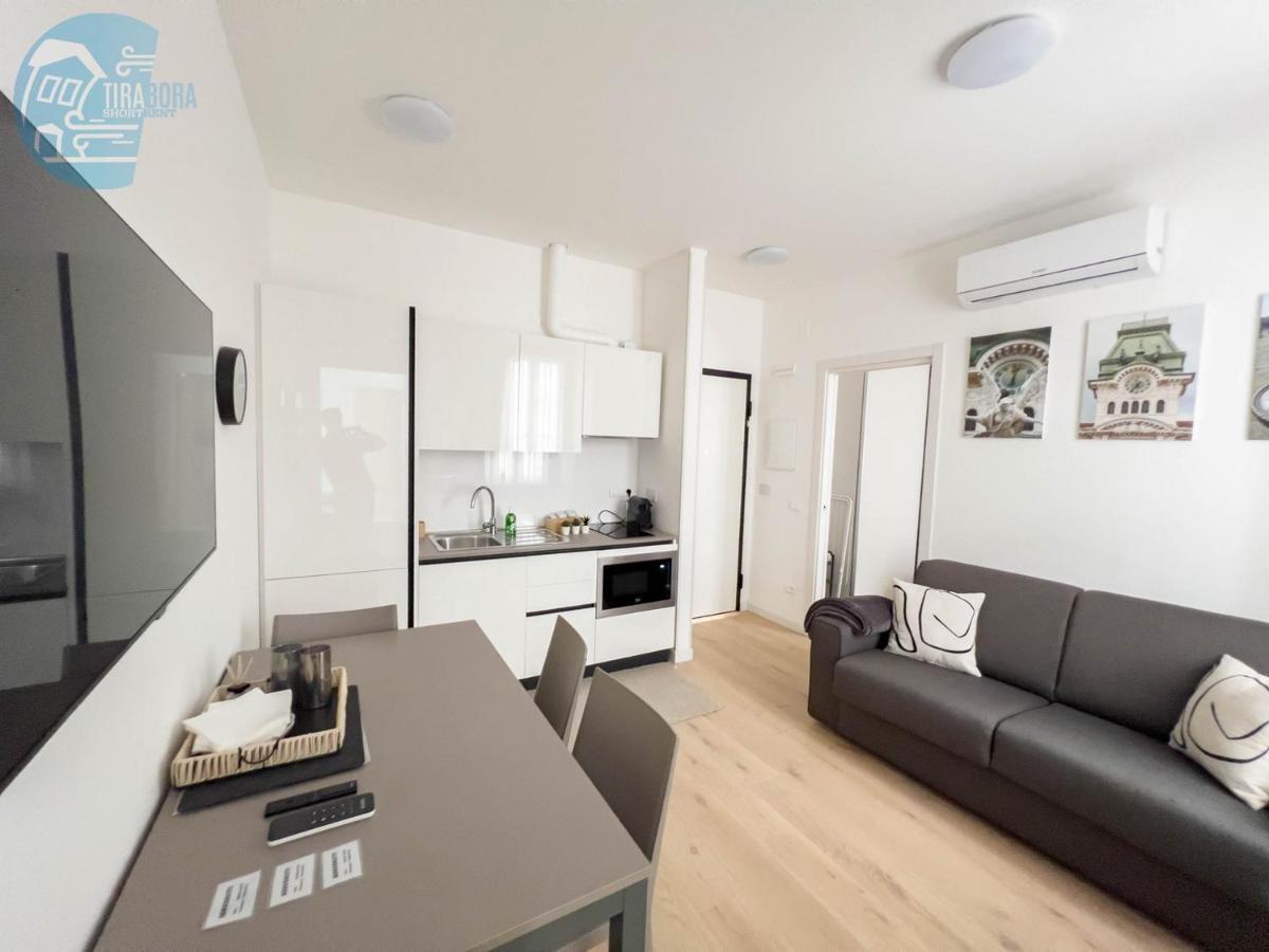 Apartament Piazza Della Borsa 3C Tirabora Short Rent Triest Zewnętrze zdjęcie