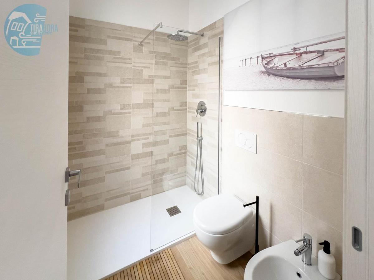 Apartament Piazza Della Borsa 3C Tirabora Short Rent Triest Zewnętrze zdjęcie