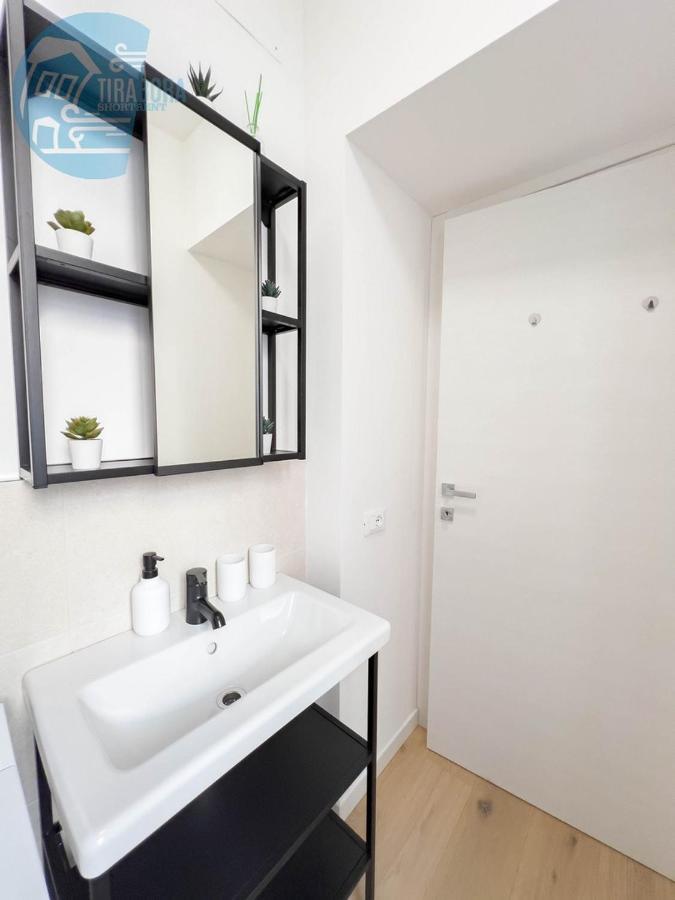 Apartament Piazza Della Borsa 3C Tirabora Short Rent Triest Zewnętrze zdjęcie