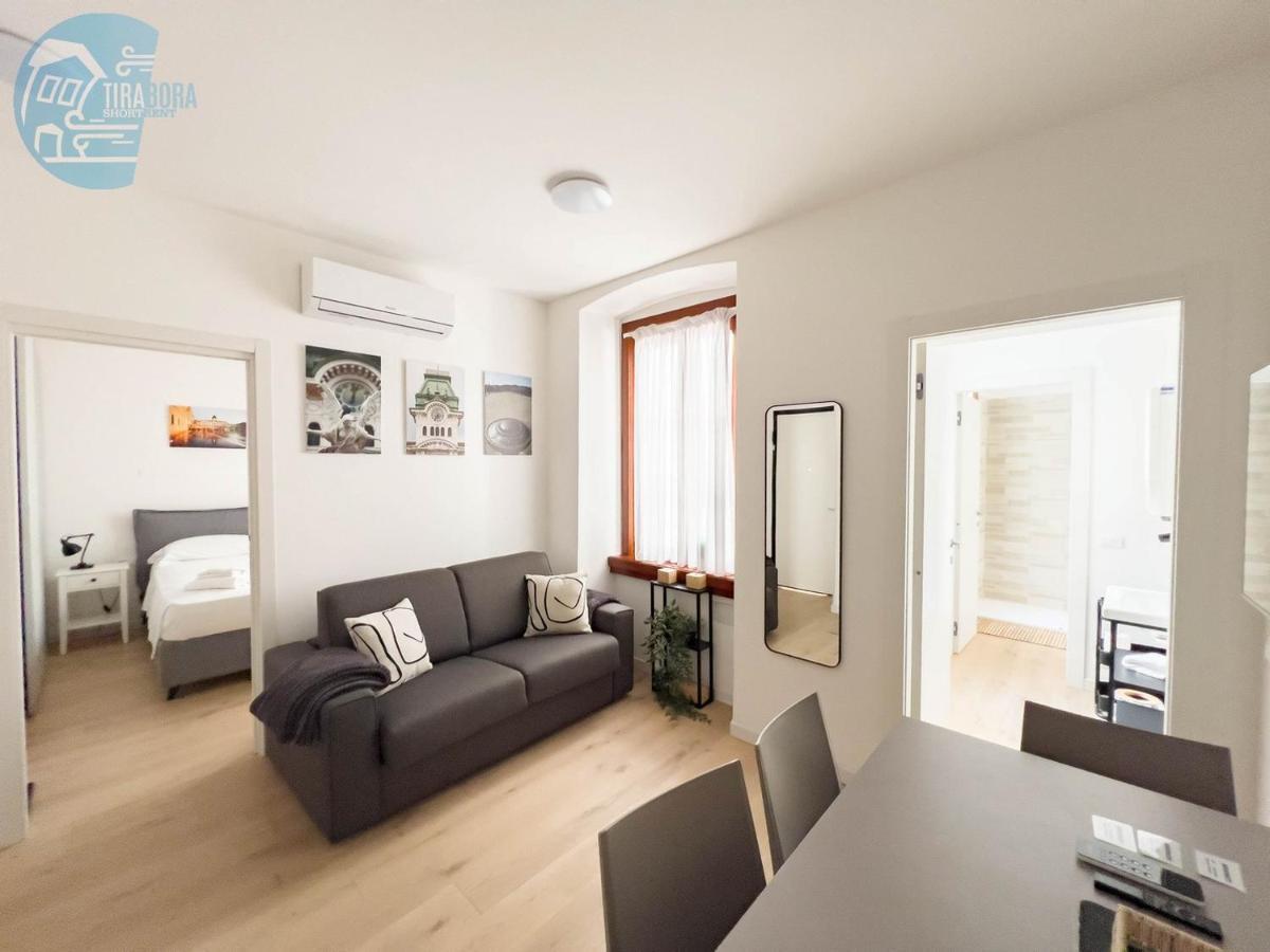 Apartament Piazza Della Borsa 3C Tirabora Short Rent Triest Zewnętrze zdjęcie